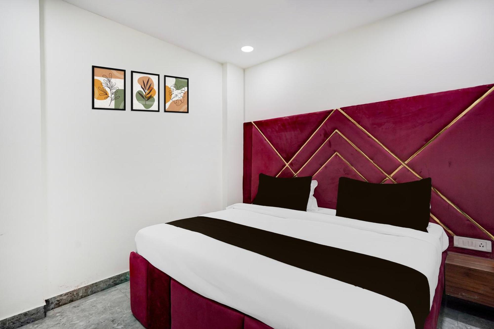 Hotel O Indirapuram Grand Газиабад Экстерьер фото