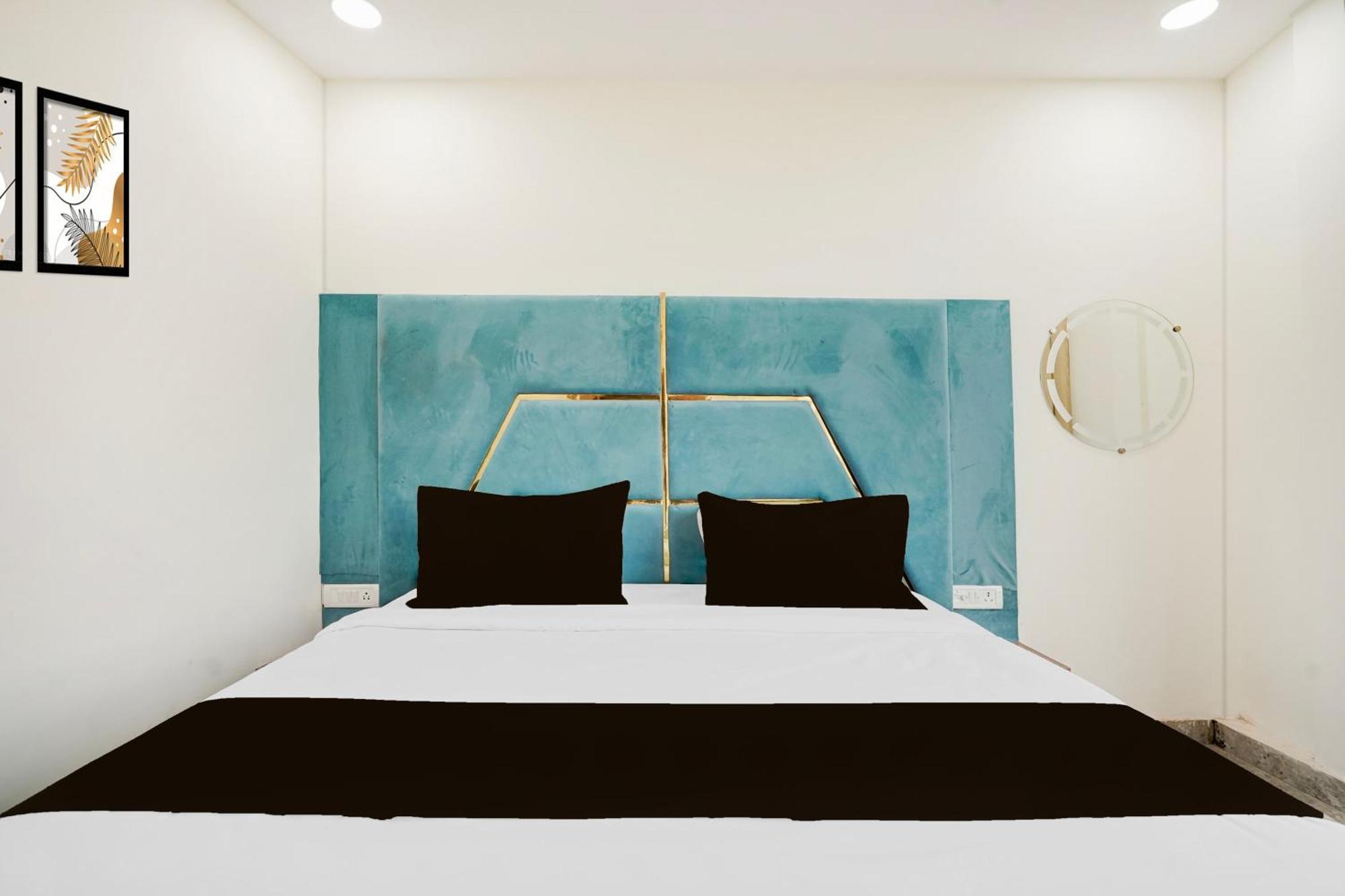 Hotel O Indirapuram Grand Газиабад Экстерьер фото